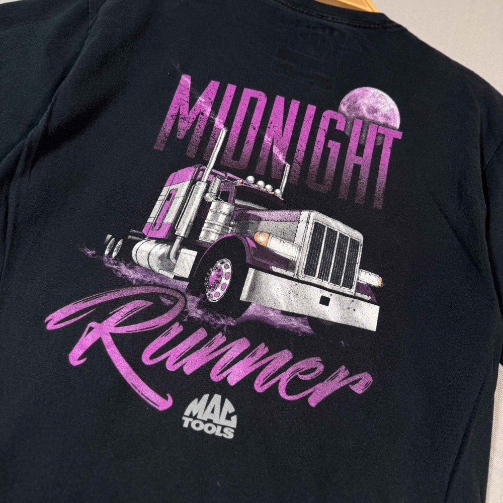 Mac Tools Midnight Runner Semi Truck Graphic Tee Black Mens Medium Workwear
